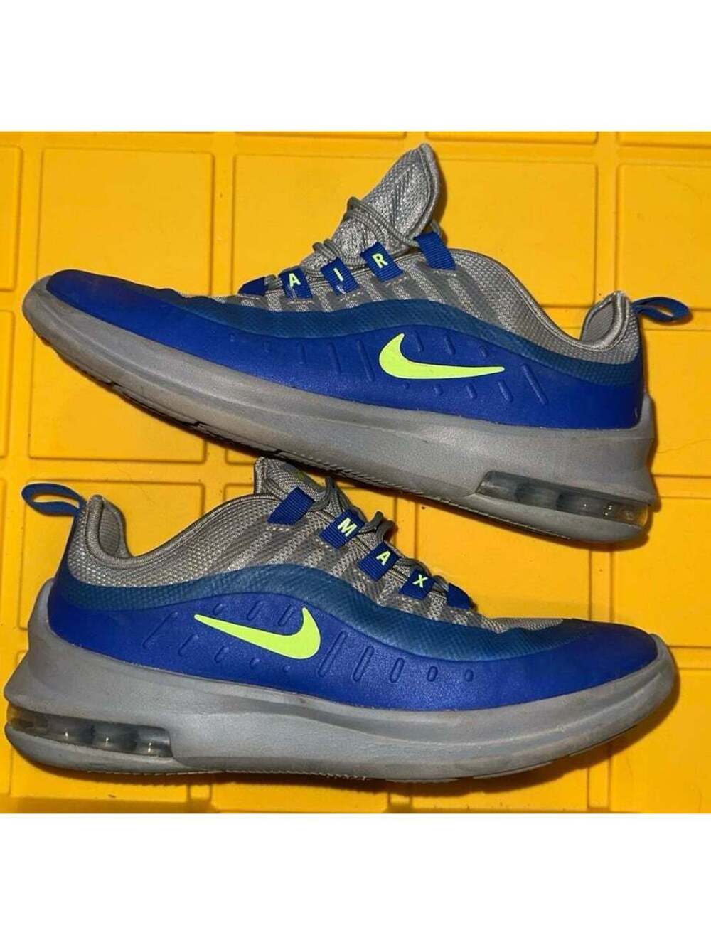 Nike Air Max Royal Blue Mens size 7